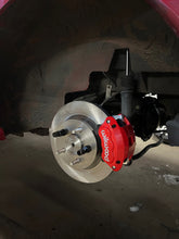 Load image into Gallery viewer, Wilwood D154 Rear Caliper Adapter Kit - 94-04 Mustang Base / GT