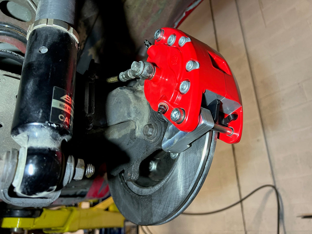 Rear Dual Caliper Bracket D154 / D154 Calipers (19942004 Ford Musta